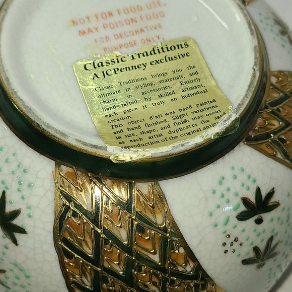 Asian inspired hand painted lidded cache pot - Picture 10 of 12